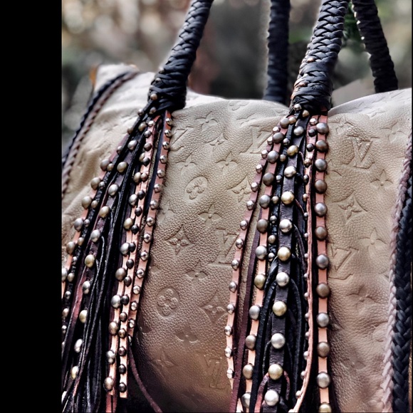 Auth Louis Vuitton Lumineuse Empriente Custom Ombre Braided Fringe Tote - Picture 7 of 13